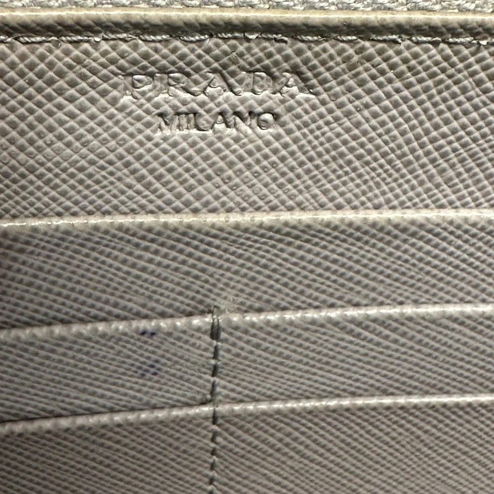 Prada Saffiano Continental Wallet in Lilac Full Inclusion EUC
